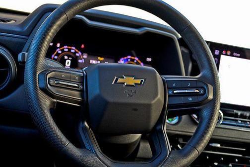 2025 Chevrolet Colorado WT