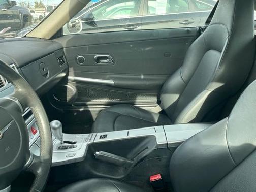 Photo 2 of 32 of 2004 Chrysler Crossfire