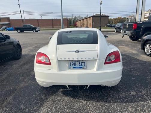 Photo 4 of 32 of 2004 Chrysler Crossfire
