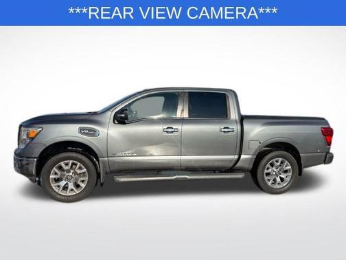 2017 Nissan Titan SV
