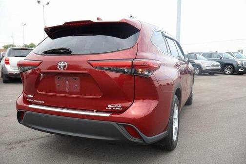 2020 Toyota Highlander LE