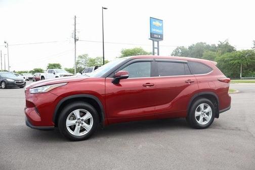 2020 Toyota Highlander LE