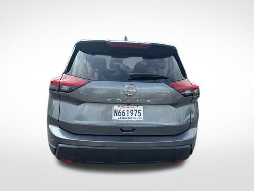 Gun Metallic 2025 Nissan Rogue SV