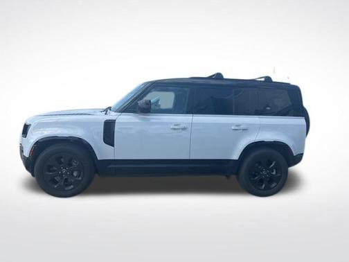 Yulong White 2023 Land Rover Defender 110 X-Dynamic SE