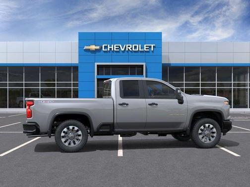 Sterling Gray Metallic 2026 Chevrolet Silverado 2500 Custom