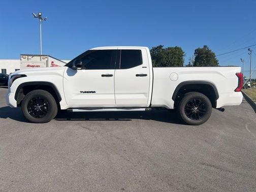 2022 Toyota Tundra SR5