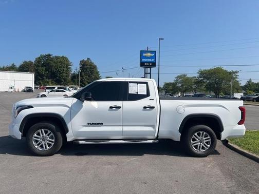 2022 Toyota Tundra SR5