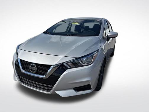 2022 Nissan Versa 1.6 SV