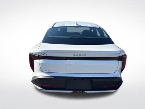 Snow White Pearl 2025 Kia K4