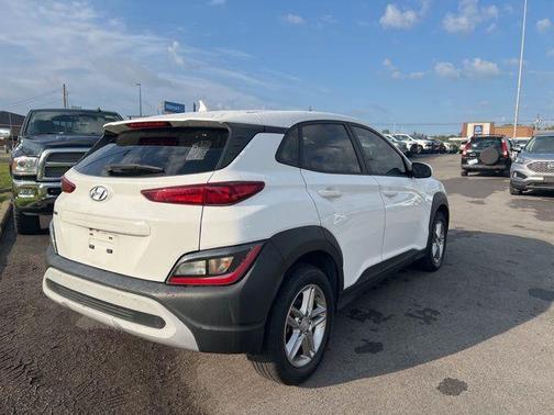 2022 Hyundai KONA SE