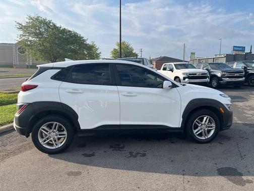 2022 Hyundai KONA SE