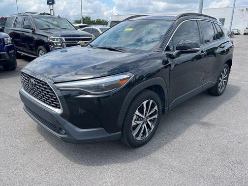 2022 Toyota Corolla Cross XLE