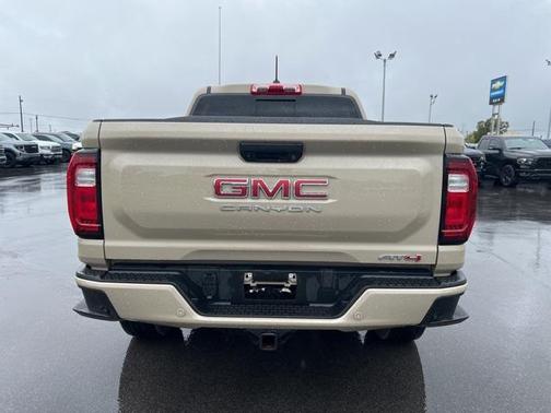 2023 GMC Canyon AT4