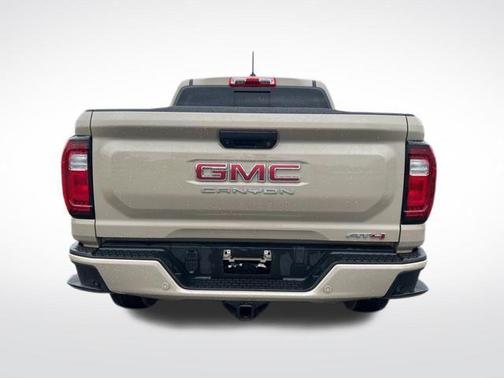 2023 GMC Canyon AT4