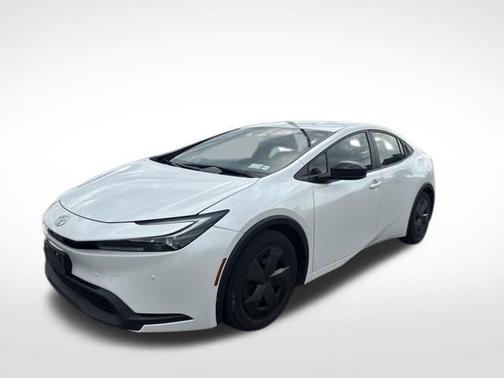Pearl 2024 Toyota Prius LE