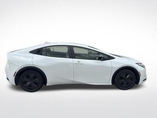Pearl 2024 Toyota Prius LE