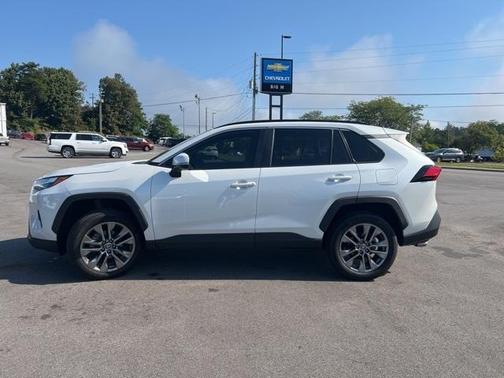 2024 Toyota RAV4 XLE Premium