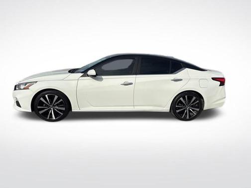 Glacier White 2020 Nissan Altima 2.5 S