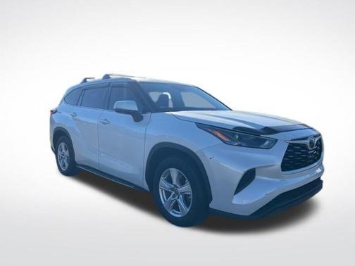 2022 Toyota Highlander L