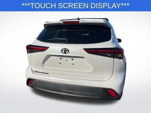 2022 Toyota Highlander L