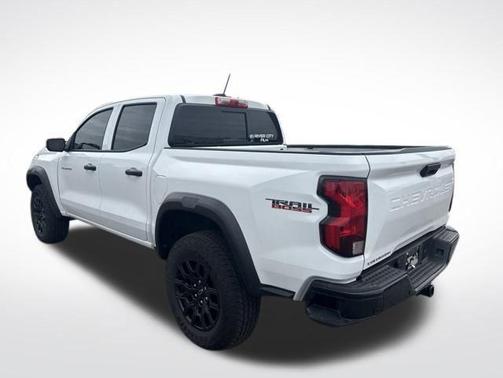 Summit White 2026 Chevrolet Colorado Trail Boss