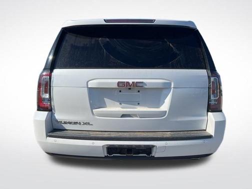 2017 GMC Yukon XL SLT