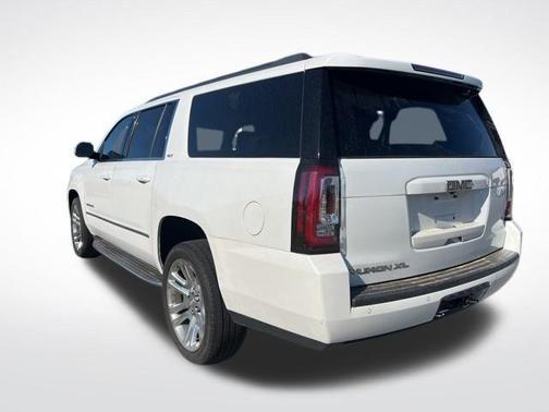2017 GMC Yukon XL SLT