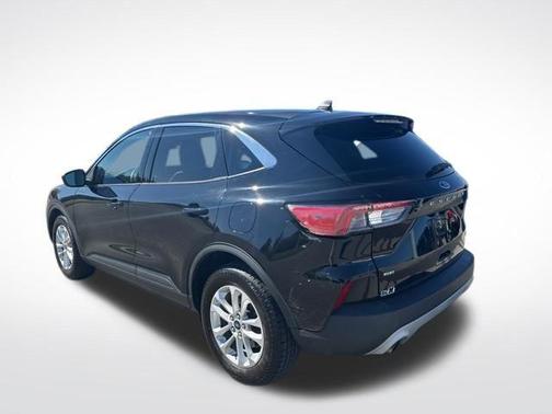 Black 2020 Ford Escape SE
