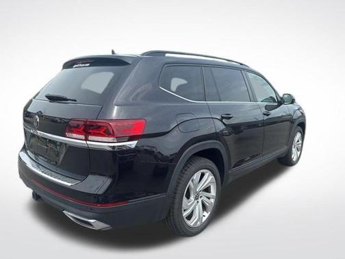 Deep Black Pearl Effect 2022 Volkswagen Atlas 3.6L SE w/Technology