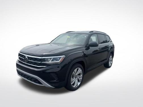 Deep Black Pearl Effect 2022 Volkswagen Atlas 3.6L SE w/Technology