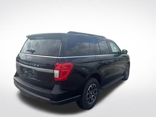 Black Metallic 2024 Ford Expedition XLT