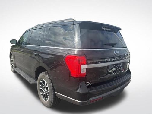 Black Metallic 2024 Ford Expedition XLT
