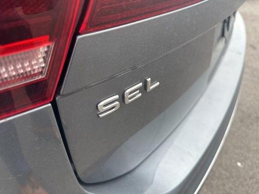 2024 Volkswagen Tiguan 2.0T SEL R-Line