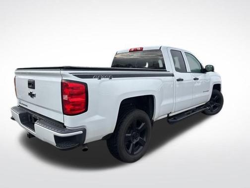 2017 Chevrolet Silverado 1500 Custom