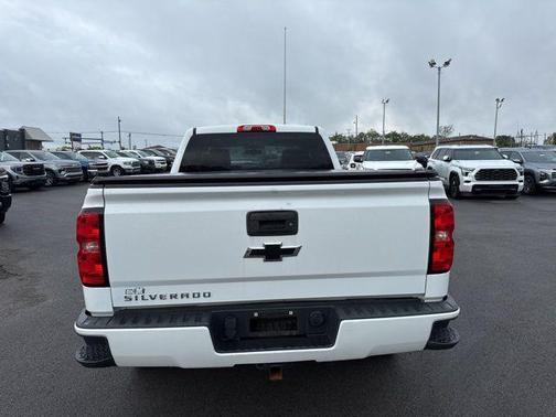 2017 Chevrolet Silverado 1500 Custom