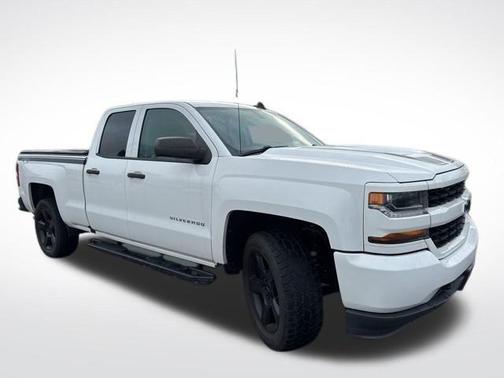 2017 Chevrolet Silverado 1500 Custom