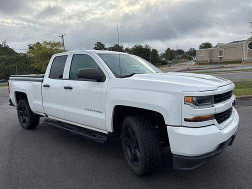 2017 Chevrolet Silverado 1500 Custom