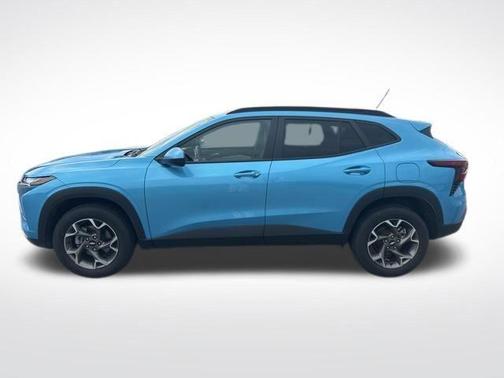 Marina Blue 2025 Chevrolet Trax LT
