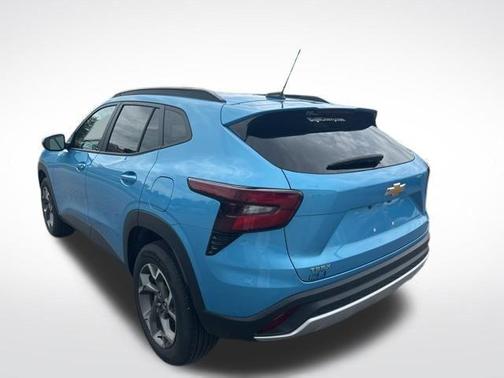 Marina Blue 2025 Chevrolet Trax LT