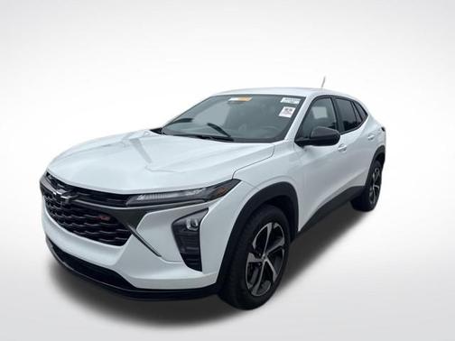 Summit White 2025 Chevrolet Trax 1RS