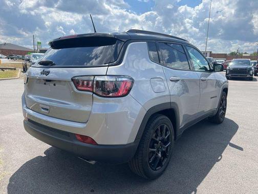 2022 Jeep Compass Altitude