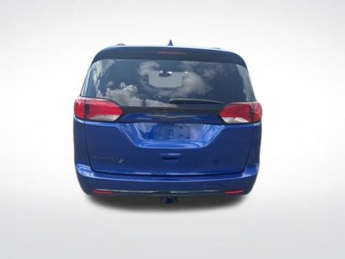 Ocean Blue Metallic 2020 Chrysler Pacifica Touring-L