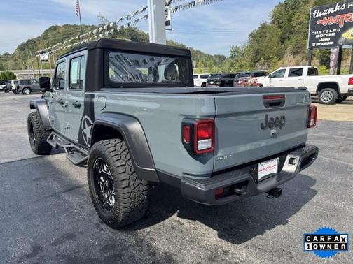 2024 Jeep Gladiator Sport