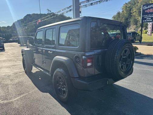 2025 Jeep Wrangler Sport