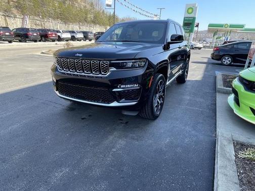2025 Jeep Grand Cherokee Summit