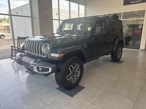 2025 Jeep Wrangler 4-Door Sahara 4x4