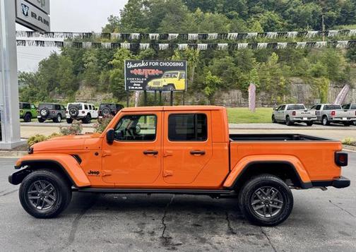 2025 Jeep Gladiator Sport S