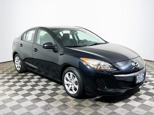2012 Mazda Mazda3 i Sport