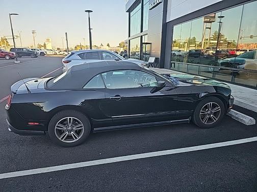 2011 Ford Mustang V6 Premium