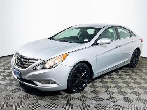2011 Hyundai SONATA SE